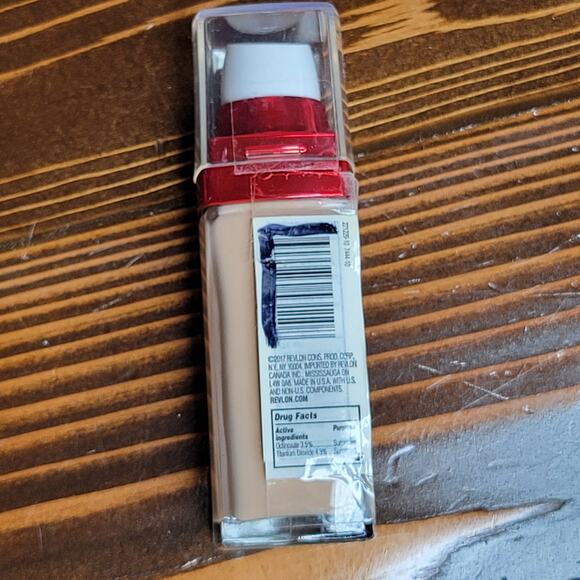 REVLON AGE DEFYING 3X Liquid Foundation SPF 20 - 10 BARE BUFF✨️NEW✨️ - Picture 3 of 8